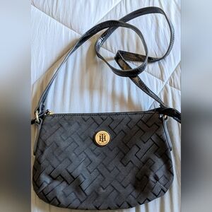 Tommy Hilfiger Black Patterned Crossbody Bag